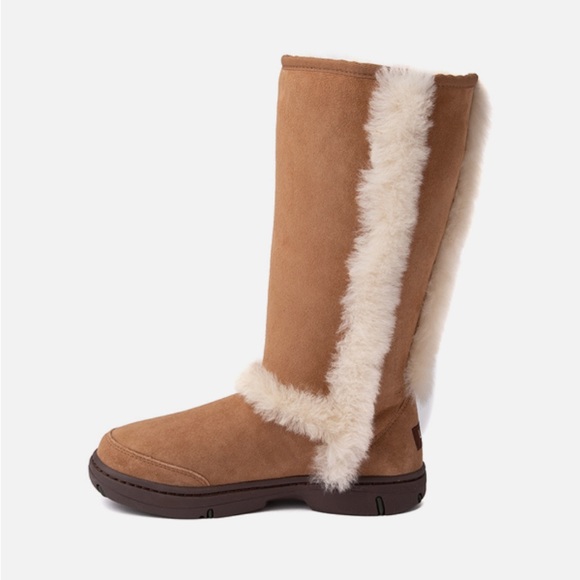 New women’s winter UGG Sunburst Tall winter boots - Picture 3 of 6
